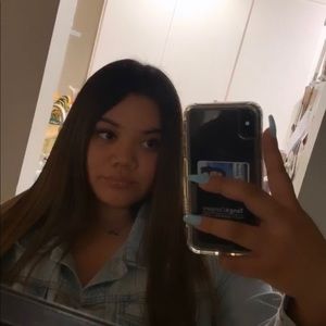 Meet your Posher, Alexandra